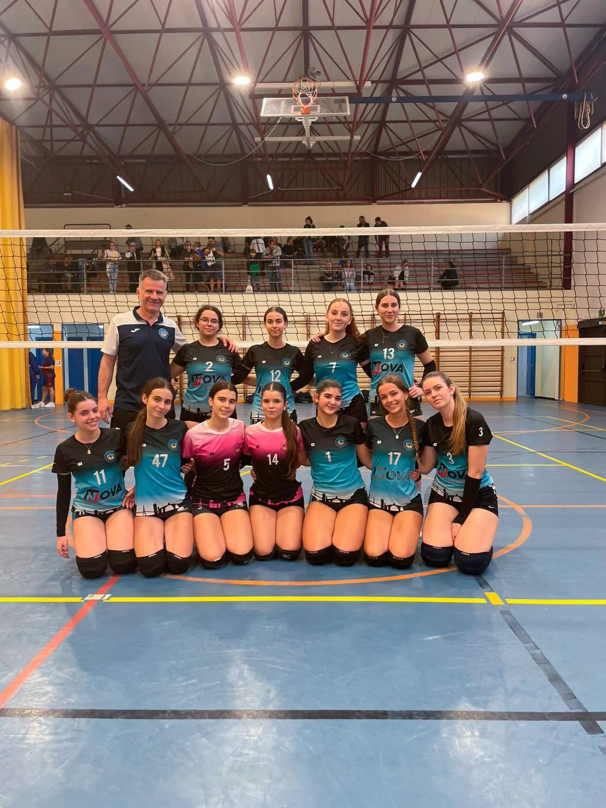 Juvenil Negre